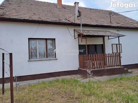 Eladó 104 nm-es ház Gara