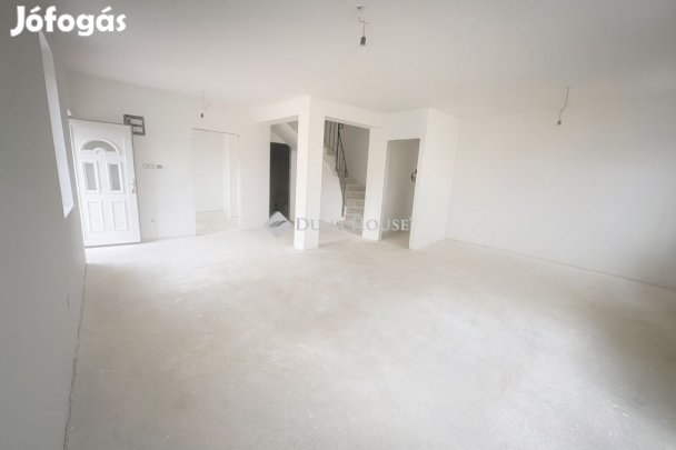 Eladó 104 nm-es ház Gyöngyös