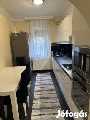 Eladó 105 nm-es Felújított Családi ház Debrecen