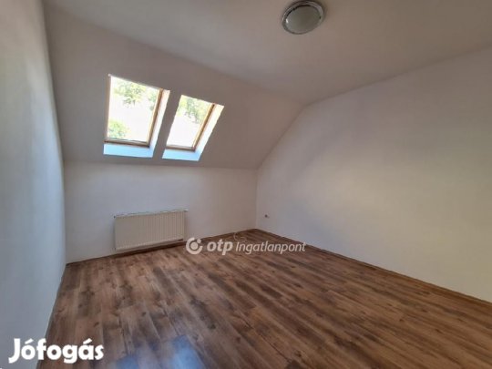 Eladó 105 nm-es lakás Veszprém