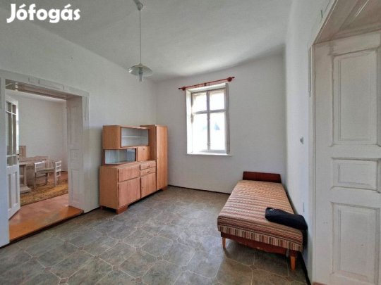 Eladó 106 nm-es Családi ház Tiszasas