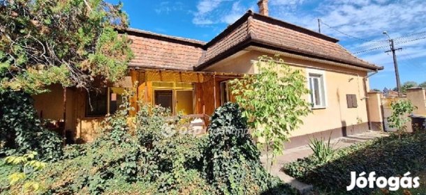 Eladó 106 nm-es Újszerű állapotú Családi ház Kaskantyú Központ