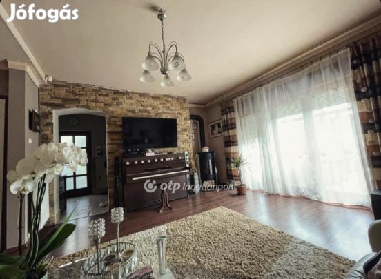 Eladó 106 nm-es ház Gyöngyös