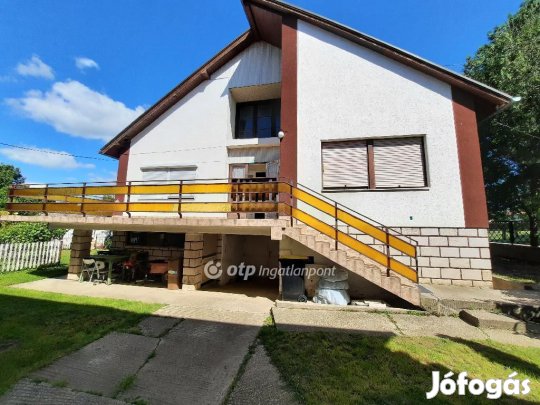 Eladó 106 nm-es ház Siófok