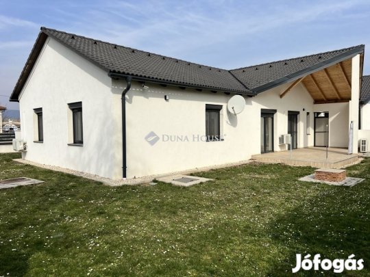 Eladó 107 nm-es ház Veszprém