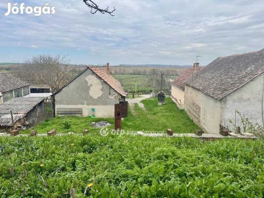 Eladó 108 nm-es ház Belvárdgyula