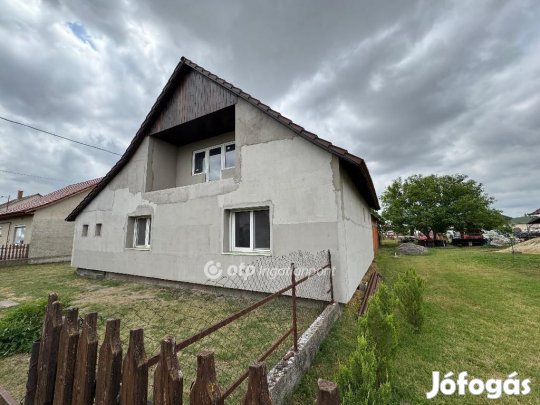 Eladó 108 nm-es ház Forráskút