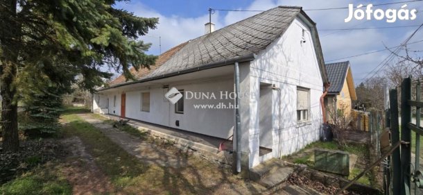 Eladó 108 nm-es ház Moha