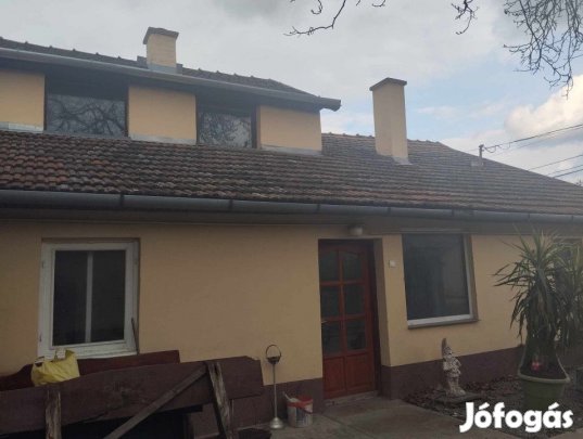 Eladó 110 nm-es Családi ház Makó