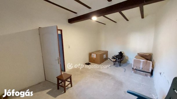 Eladó 110 nm-es ház Dévaványa