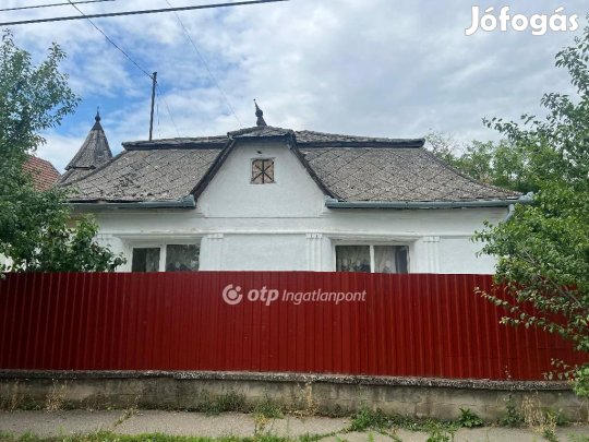 Eladó 110 nm-es ház Tápiószentmárton