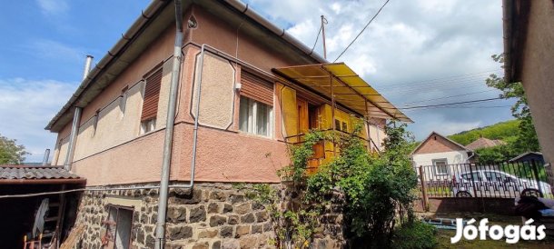 Eladó 110 nm-es ház Tar