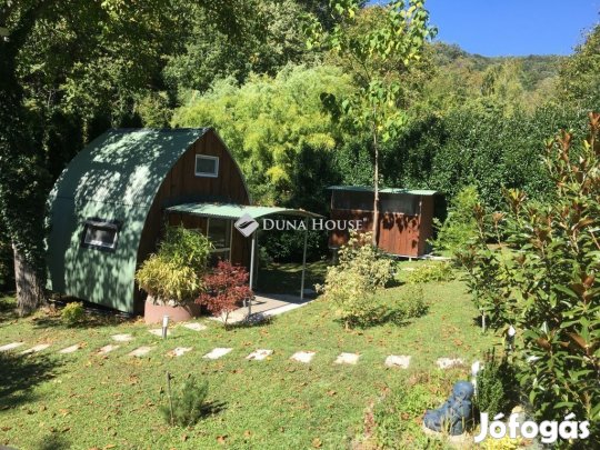 Eladó 1117 nm-es telek Pécs