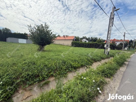 Eladó 1121 nm-es telek Zalaegerszeg