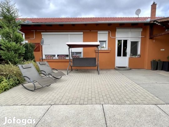 Eladó 112 nm-es Felújított Családi ház Mezőtúr