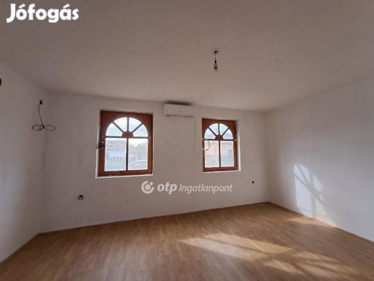 Eladó 113 nm-es ház Kisújszállás