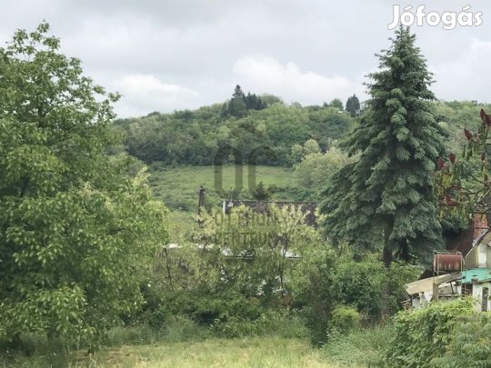 Eladó 1140 nm-es telek Zalaegerszeg