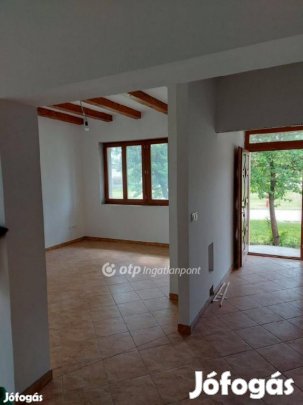 Eladó 114 nm-es ház Aba