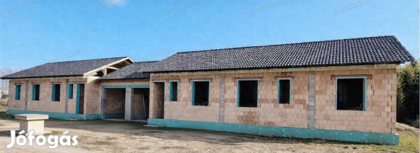 Eladó 114 nm-es ház Kecskemét