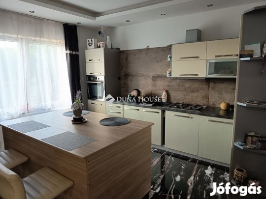 Eladó 114 nm-es ház Makó