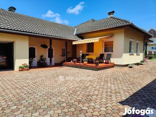 Eladó 114 nm-es ház Siklós