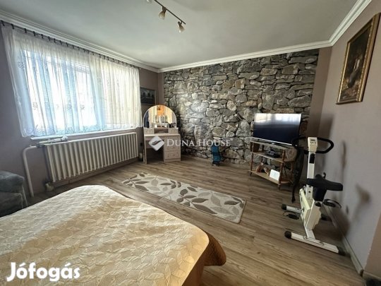 Eladó 115 nm-es ház Kecskemét