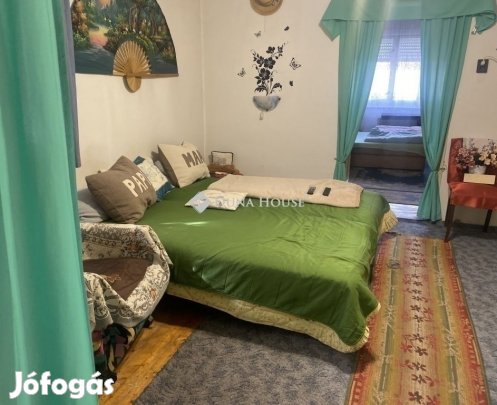 Eladó 115 nm-es ház Monor