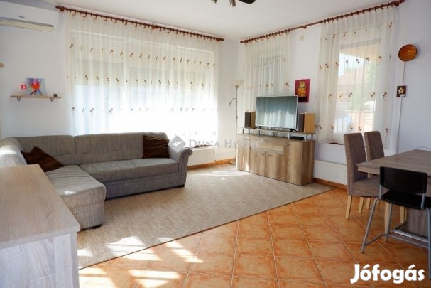 Eladó 116 nm-es ház Székesfehérvár