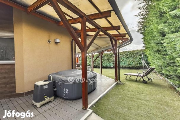 Eladó 117 nm-es ház Érd