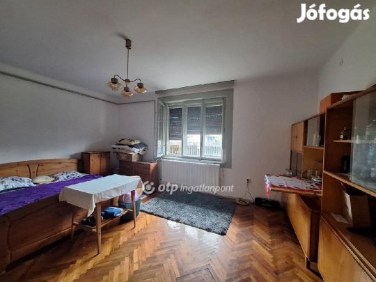 Eladó 118 nm-es ház Túrkeve