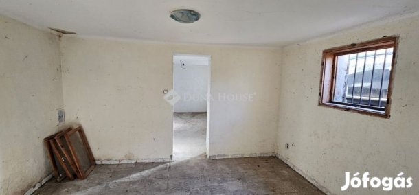 Eladó 119 nm-es lakás Pécs