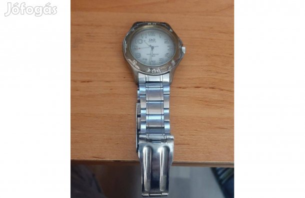 Eladó 11 éves Q & Q Qartz karóra