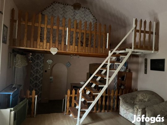 Eladó 120 nm-es Családi ház Nádudvar