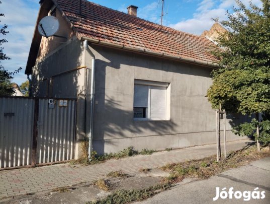 Eladó 120 nm-es Felújított Családi ház Makó