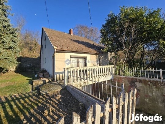 Eladó 120 nm-es ház Pécs