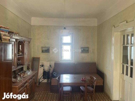 Eladó 121 nm-es ház Lakitelek
