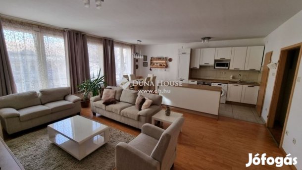Eladó 121 nm-es lakás Debrecen