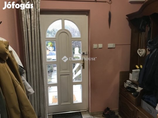 Eladó 124 nm-es ház Lovasberény