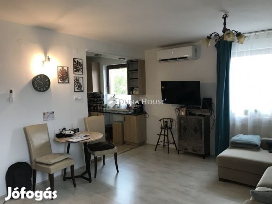 Eladó 125 nm-es ház Moha