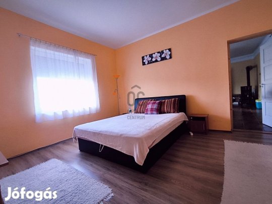 Eladó 125 nm-es ház Pusztaszentlászló