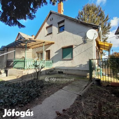 Eladó 126 nm-es ház Tolna