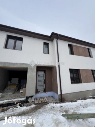 Eladó 126 nm-es ház Vecsés