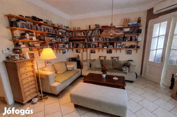 Eladó 127 nm-es ház Cegléd