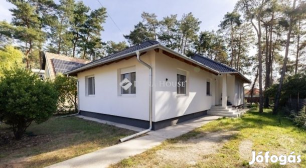 Eladó 127 nm-es ház Erdőkertes