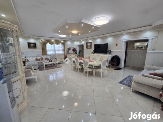 Eladó 127 nm-es ház Sárbogárd