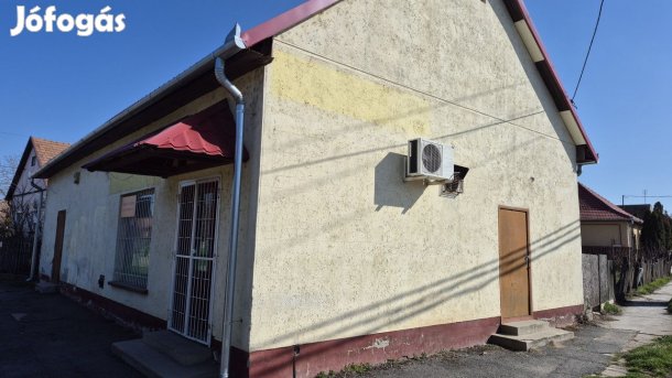 Eladó 130 nm-es Üzlet Nádudvar
