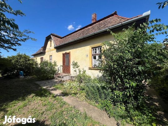 Eladó 130 nm-es ház Debrecen