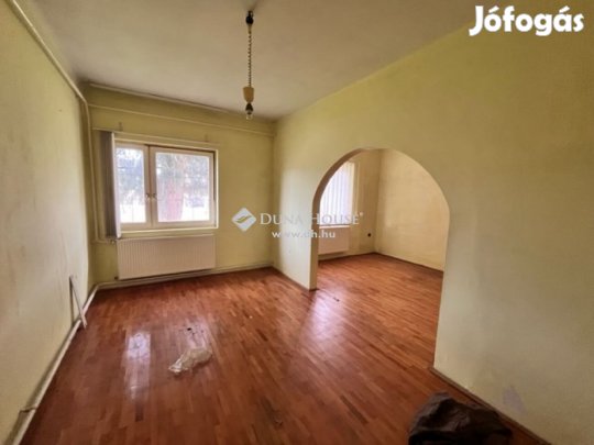 Eladó 130 nm-es ház Harkány