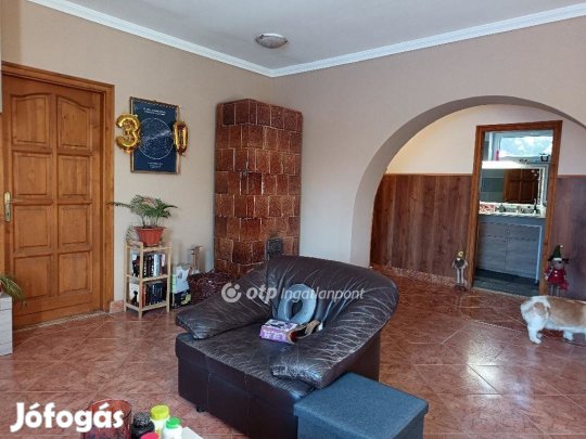 Eladó 130 nm-es ház Sáránd