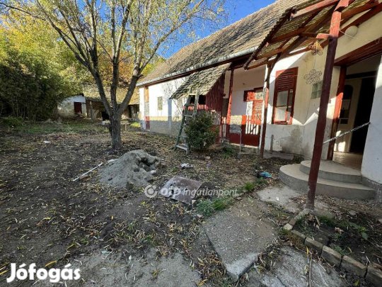 Eladó 130 nm-es ház Zomba